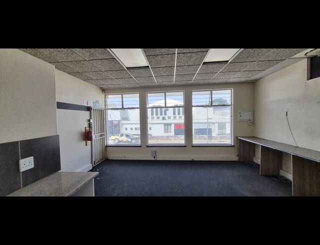 340M² OFFICE TO LET IN KRUGERSDORP CENTRAL